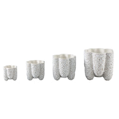 Batika White ceramic pot thick ribbed S