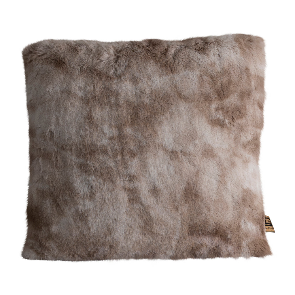 Linde Beige faux fur cushion square S