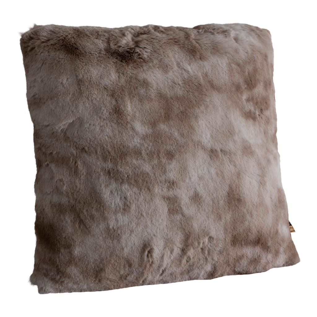 Linde Beige faux fur cushion square S